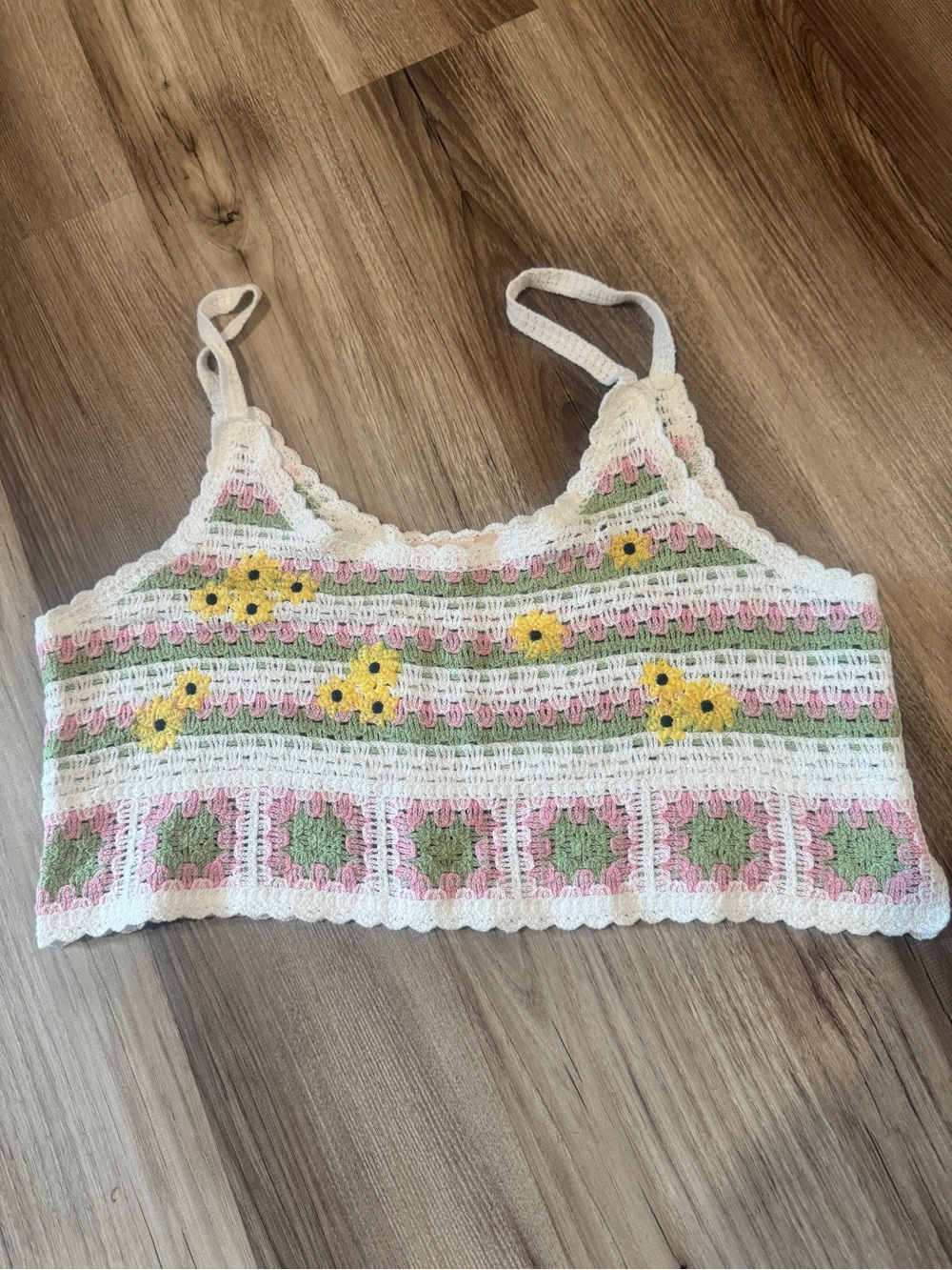LG Crochet Top in White, Pink, Green